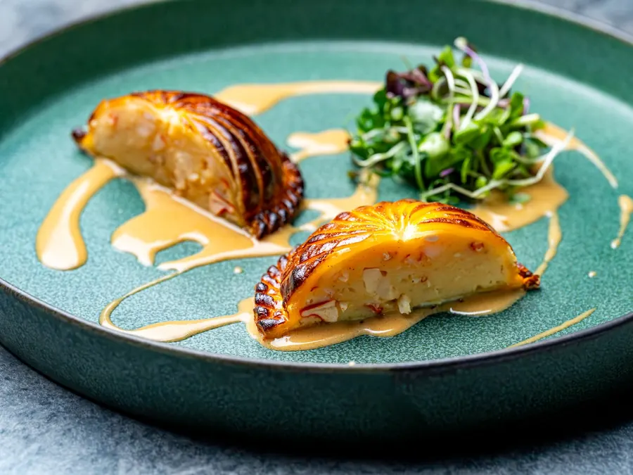 The pastry-wrapped specialite at ars, cut open